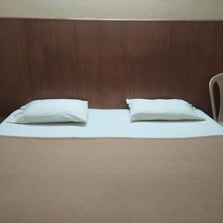 Veekay Tourist Home Bangalore Ngoại thất bức ảnh